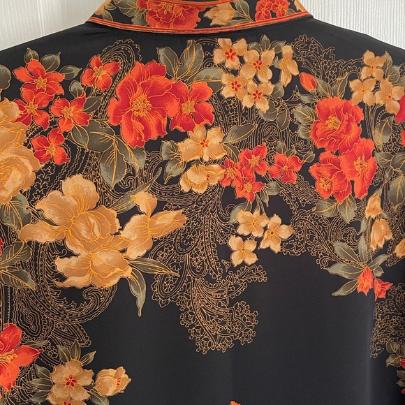 100% Silk Button Down SuJin Fashion S/M - Picture 6 of 7